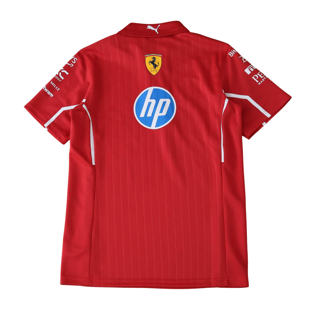 Polo del team Ferrari F1 2025