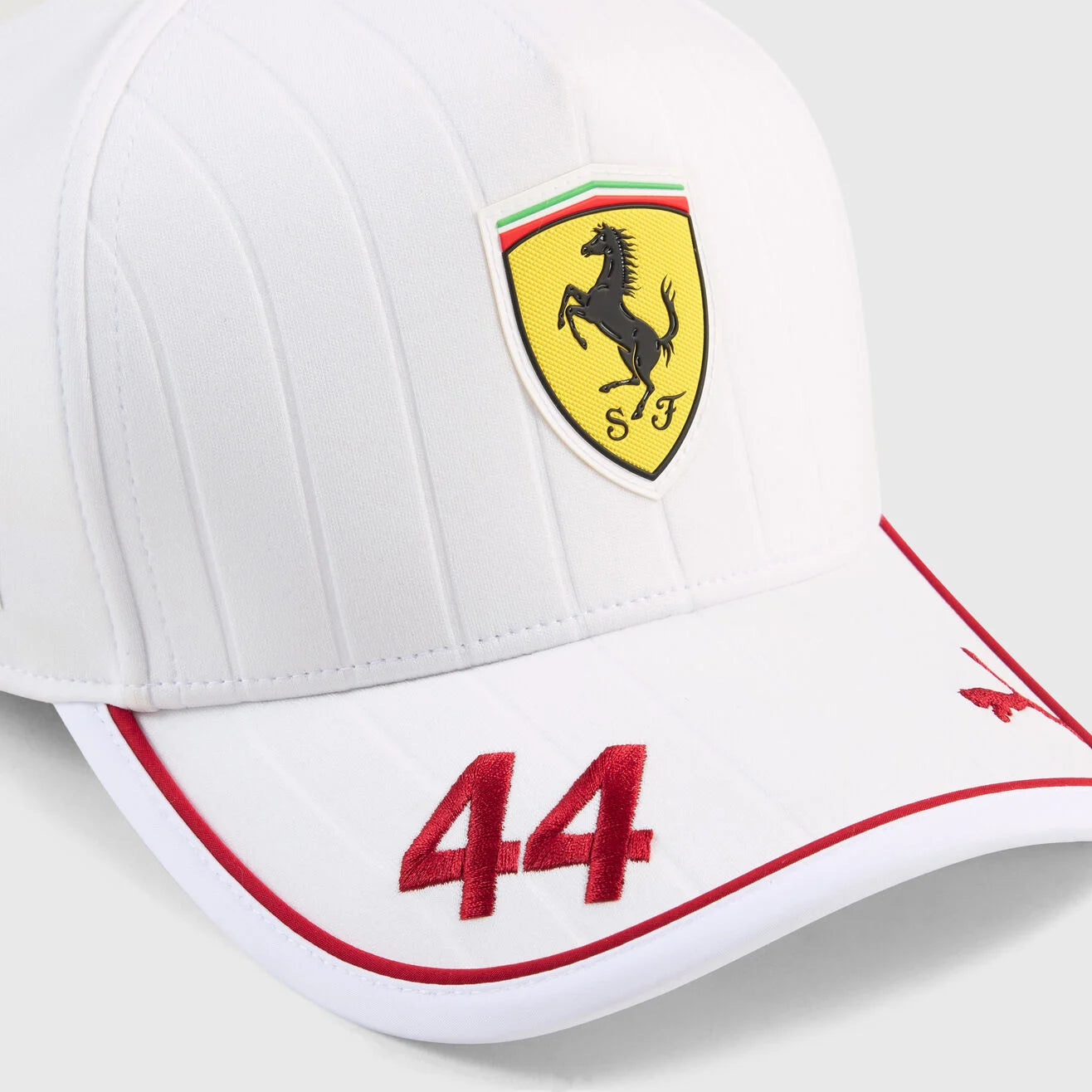 Cappellino bianco Ferrari F1 2025 Hamilton #44