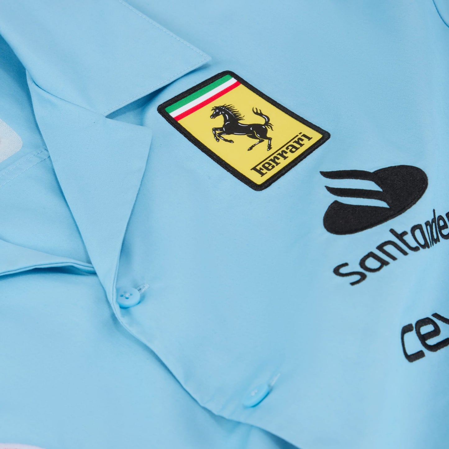 Polo del team Ferrari F1 2024 Miami GP