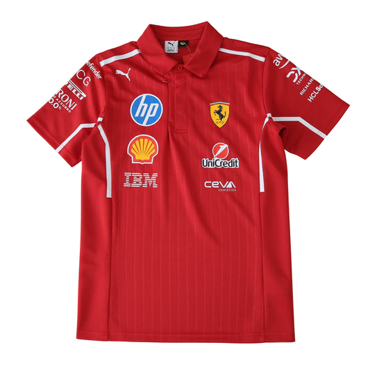 Polo del team Ferrari F1 2025